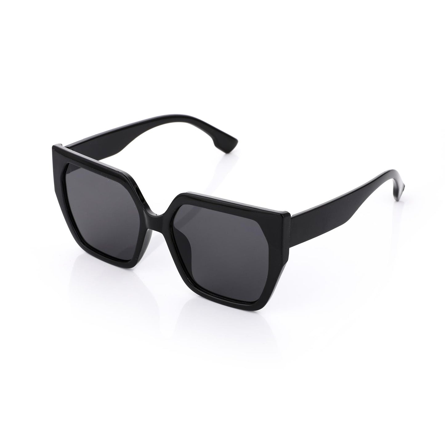 Midnight Chic – Tijdloze Zwarte Zonnebril